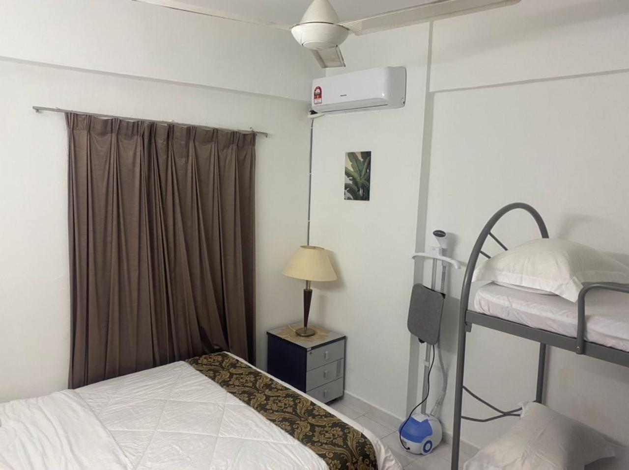 Anggun Safiyya Apartment *